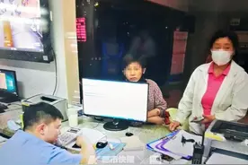 粗心看错计重单位，收废品大姐多付了1800元，“没想到钱还能拿回来”图片