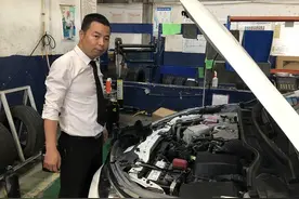 爱学习钻研 不惧困难挑战！他是修车界的“万事通”图片