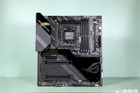 新一代王者座驾！华硕ROG MAXIMUS XII EXTREME图赏图片