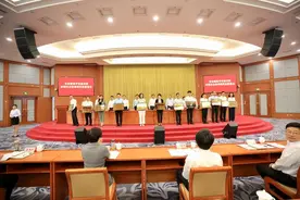 市委书记现场颁奖！桐乡河山镇获评嘉兴平安镇（街道）考核第一图片