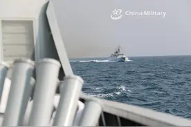 实弹射击！北海舰队进行海上演习图片