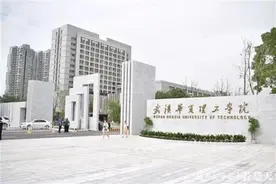 这所高校教职工全员上阵，帮扶学子就业“包干到户”图片