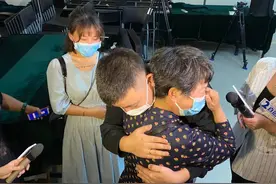 错换人生28年续：孩子患肝癌，家属医院谈判破裂陷僵局图片