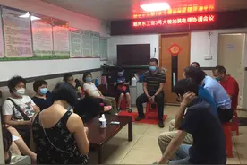 2楼住户也想坐电梯？六次调解，成功加装电梯图片