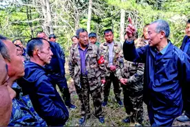 二百教授点拨山“大王”图片