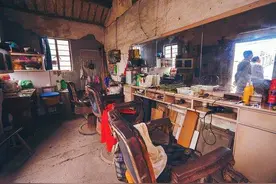 草堂读诗｜故事：张晓润《理发记》图片