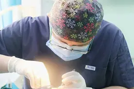 本来是双眼皮还要做双眼皮，她就是在“白受罪”？图片