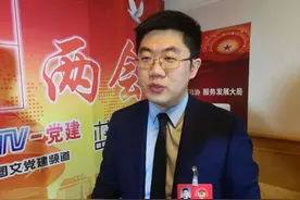 青岛市政协委员李振：建立公众心肺复苏急救培训管理体系图片