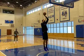 全明星球员武切维奇入馆训练，NBA预计下周22队开馆图片