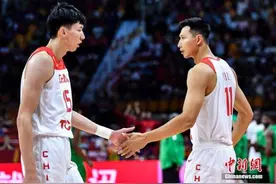 CBA公布常规赛各奖项候选人 周琦等5人争夺MVP图片