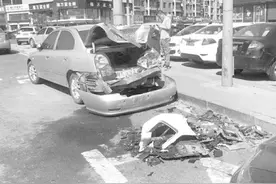 共享汽车凌晨连撞路边5车 交警正在寻找21岁肇事司机图片