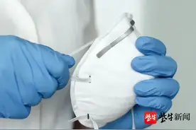 海外疫情观察 | 科学家研发新奇口罩：一碰到新冠病毒就会发光图片