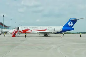 国产飞机ARJ21“井冈山”号完成首航，明天载客去上海图片