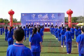 倾情成长守护 助力奶业振兴 伊利集团向驻马店市复课学生捐赠“学生饮用奶”图片
