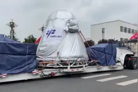 我国新一代载人飞船试验船返回舱回家，后续将开展数据研究图片