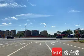 海口迎宾大道与规划三路交会处红绿灯被关闭 部门：该路段正进行优化图片