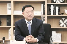 重要战略支点城市·合川丨区长徐万忠：打造两张新名片 建设“双百”区域中心城市图片