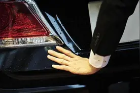 成都警方通报女子被塞行李箱：嫌疑男子系其前男友图片