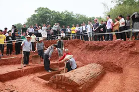 宁乡发现古墓群，夫妻合葬墓设罕见“过仙桥”图片