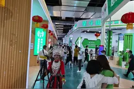 副市长直播网红姐带货，恩施掌上硒博会卖出千万元农产品图片