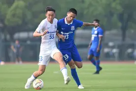 申花蓝白争霸赛最大的收获是“未来”图片