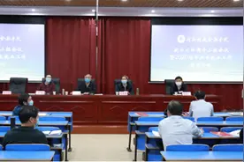 河南一高校校长：毕业生就业已由压力山大升为“压力天大”图片