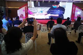 新疆社会办医疗机构协会援鄂医疗队英雄事迹分享报告会举办图片