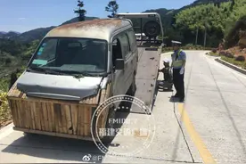 福建这辆车秒变变形金刚，背后原因笑掉大牙图片