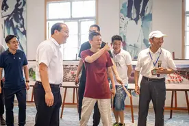 今天上午，马云到了浦江这个村子，他看到了什么？图片