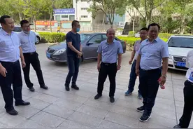 自治区住建厅调研组为巴州住房公积金管理中心塔西南管理部业务“问诊把脉”图片