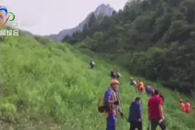 天门山女大学生翼装飞行失联后续：6天后遗体被发现 降落伞未打开