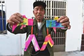 日照手艺人｜旧报纸做出稀罕玩具图片