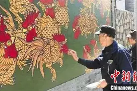 “宅”家助力抗疫 浙江衢州农民画家“讲述”疫情防控图片