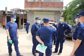 河源市消防救援支队组织召开“5.17”风光村废品回收站火灾扑救战评会图片