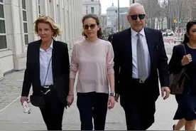 曝光了！强迫当性奴还烙下羞辱性印记！这些女明星也在其中……图片