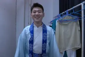 99秒｜记者变身“许仙”被“法海”抓走 过了一把客串瘾视频封面