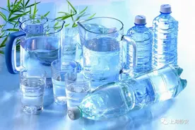 矿泉水打开盖子后可以保留多久？超过这个时间最好别喝了！图片