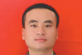杨科璋：烈火青春 舍己救人图片