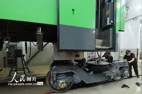 上海：“绿巨人”复兴号动车组迎来首次大修图片