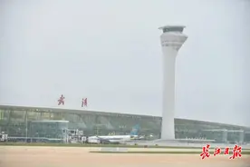 天河机场：树立国际眼光和全球视野，建成一流的综合交通枢纽图片