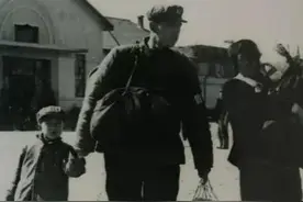 军人的家国情怀——读黎良智散文《除夕归队》图片