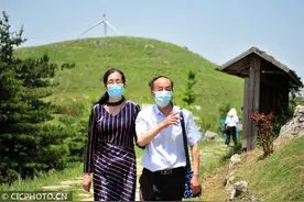 为爱表白：我是你的眼 带你看世界图片