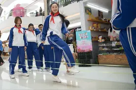 长大的游戏丨调皮的女生图片