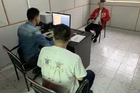 1毛钱“薅羊毛”，萧山警方抓获3名00后嫌疑人！初中学历，自学编程图片