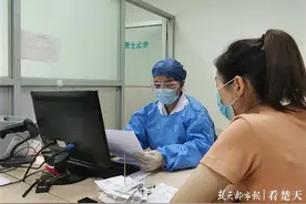 女孩锻炼后腹痛难忍，原是输卵管扭转两圈图片