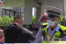 骑电瓶车必须戴头盔？警方：无相应罚则  骑手行业率先普及视频封面