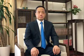 著名法学家王利明独家解读：民法典如何影响我们的生活？视频封面