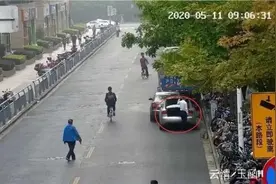 这种情况开后备箱也扣12分！沪交警查处多起开后备箱违停行为图片