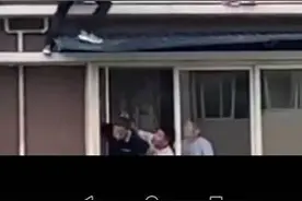 惊险！女孩不慎翻出窗外，海尔服务兵徒手爬窗施救成功图片