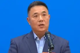 住粤全国政协委员刘伟亮相首场“委员通道”，分享AI如何助力抗疫视频封面